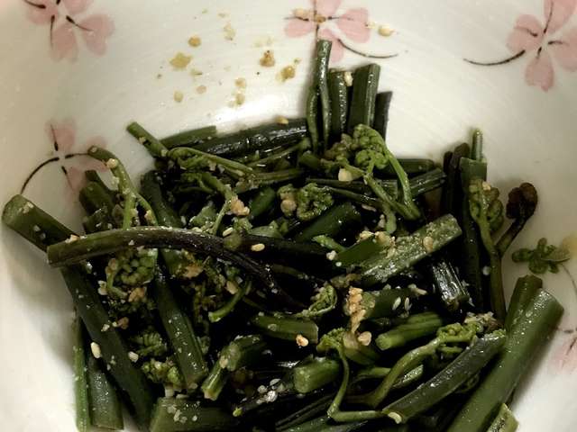 失敗しないワラビのアク抜き方法 By イタリア大好き クックパッド