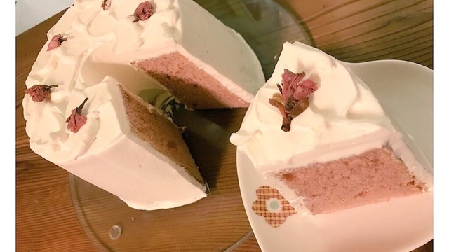 わたしの桜のシフォンケーキ レシピ 作り方 By Pipi クックパッド 簡単おいしいみんなのレシピが376万品