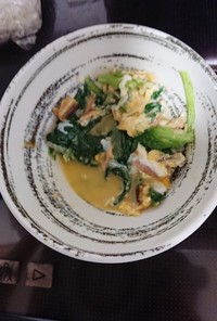 小松菜とシーチキンの 卵とじ