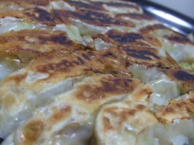 定番!!餃子