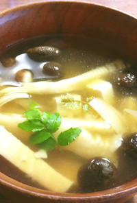 筍穂先、ミニ椎茸、豆腐のお味噌汁
