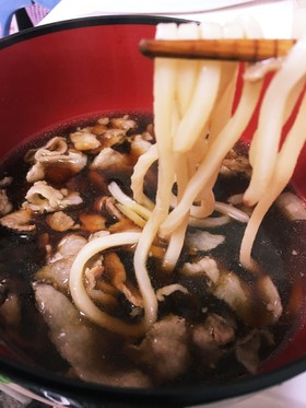豚こまの肉汁つけうどん