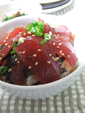マグロの漬け丼