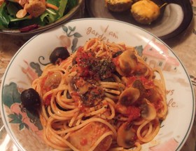 チキンのトマトソースパスタ