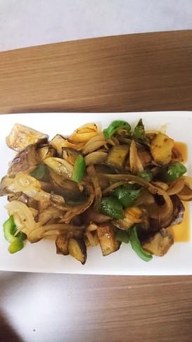 茄子と玉ねぎとピーマンのさっぱり炒め