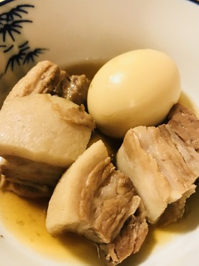 豚肉ブロック☆豚の角煮のゆで卵添え