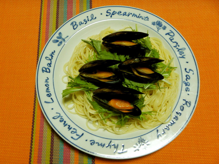 簡単・豪華！ムール貝と水菜の冷たいパスタの画像