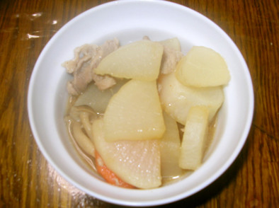 大根と豚肉の煮物(焼肉味)の写真