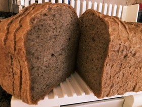 HBで作る香り高き全粒粉食パン