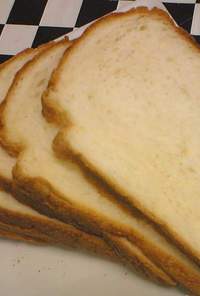 セモリナ食パン。