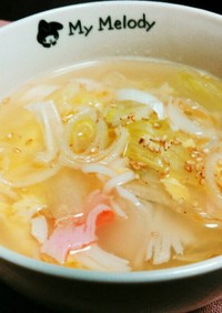 レタスとカニカマの中華たまごスープ