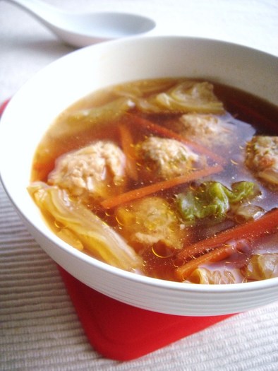 キムチ団子のお手軽スープの写真