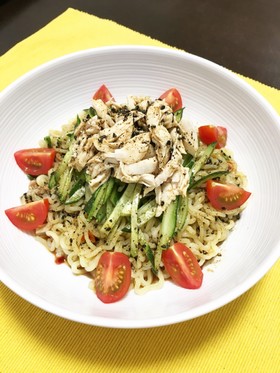 インスタント麺で♪黒ごま冷やし棒々鶏辛麺