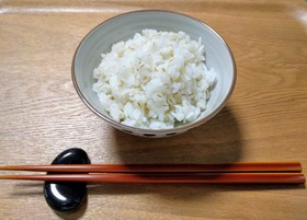 土鍋で炊く麦ごはん