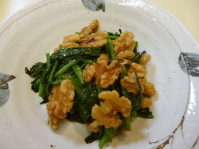 漢方医お勧め薬膳!菠菜拌核桃