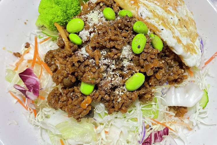 簡単 しめじと挽き肉のそぼろ丼ランチに レシピ 作り方 By Rionaのおうち飯 クックパッド 簡単おいしいみんなのレシピが353万品