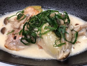 《 鶏肉と長ネギのクリーム煮 》
