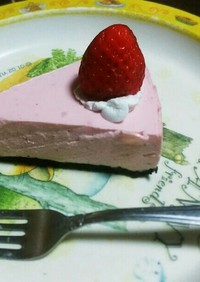 ⭐ピンクで可愛いイチゴレアチーズケーキ♡