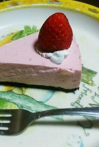⭐ピンクで可愛いイチゴレアチーズケーキ♡