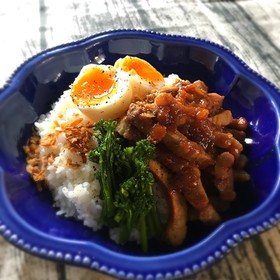 一皿でご馳走!ルーローハン
