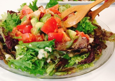 簡単☆海老とアボガドのトマトサラダの写真