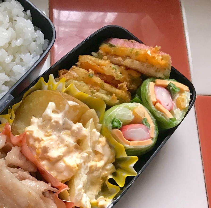 お弁当に♬レタスの外葉で彩り野菜ロール♡の画像