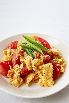 簡単♪【トマトと卵のサッと炒め】中華味