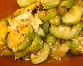 台湾定番の味 ヘチマ卵炒め【絲瓜炒蛋】