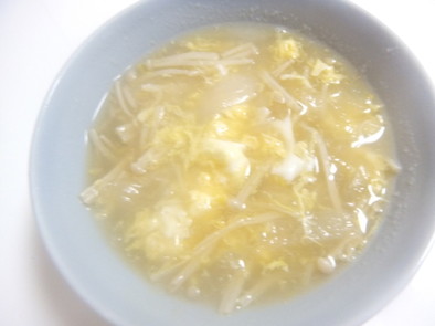 新玉ねぎのスープの写真