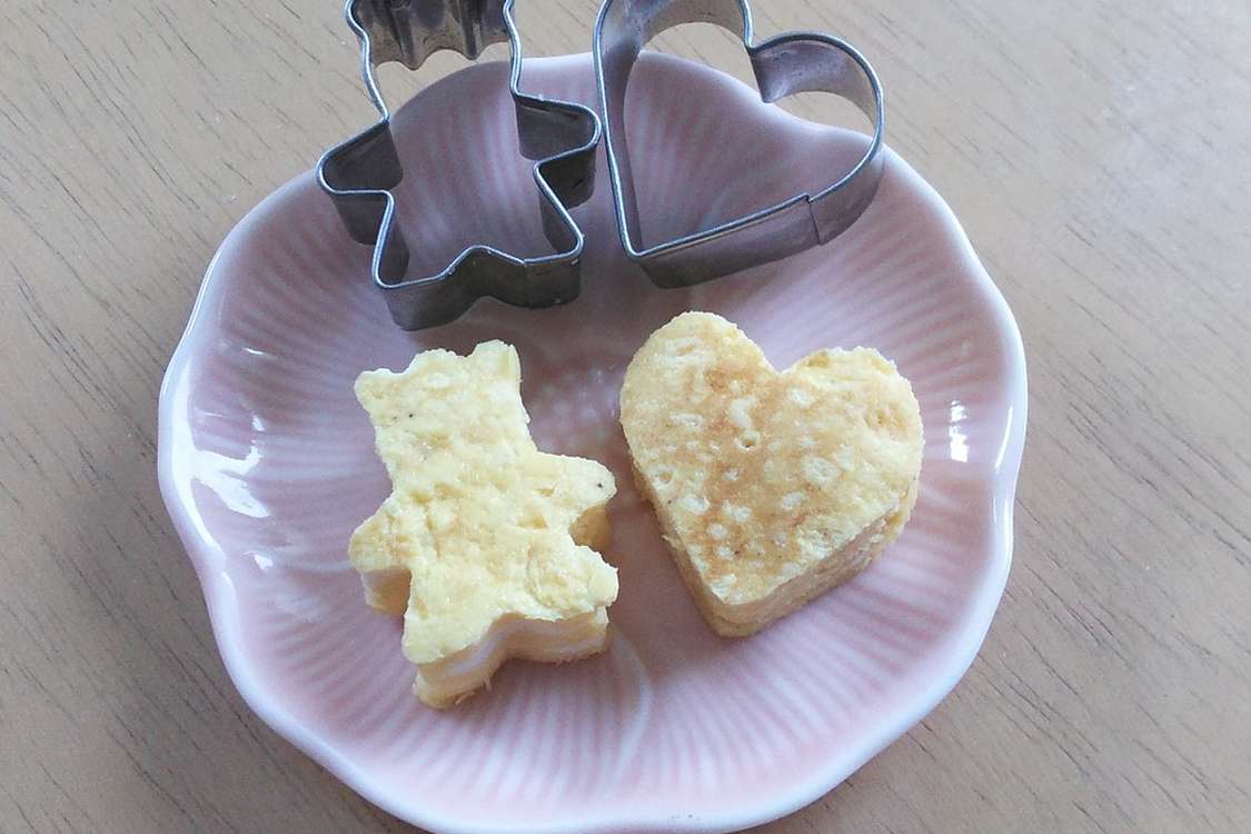 幼稚園お弁当に可愛い簡単型抜き卵焼き レシピ 作り方 By ラリー サラ クックパッド 簡単おいしいみんなのレシピが378万品