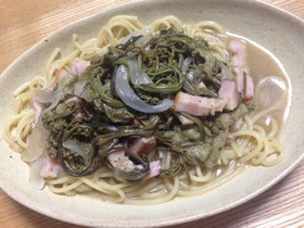 わらびのスープパスタ