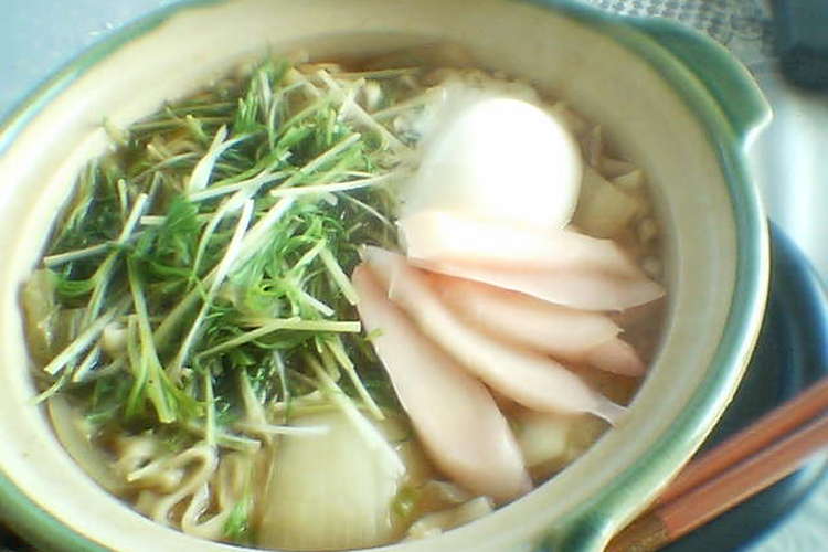 鍋焼きうどん 水菜 温泉卵 生姜をのせて レシピ 作り方 By 彩工房花 クックパッド 簡単おいしいみんなのレシピが353万品