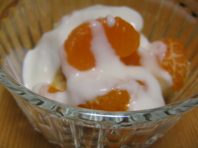 ☆フルーツの練乳ヨーグルトソースがけ☆の写真