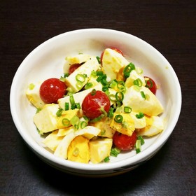 モッツァレラと卵とトマトのナムル風