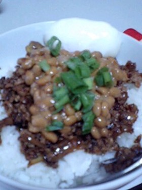 あまあまお肉と納豆ごはん