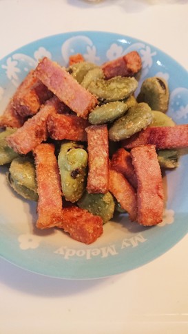 そら豆とベーコンのにんにく炒め