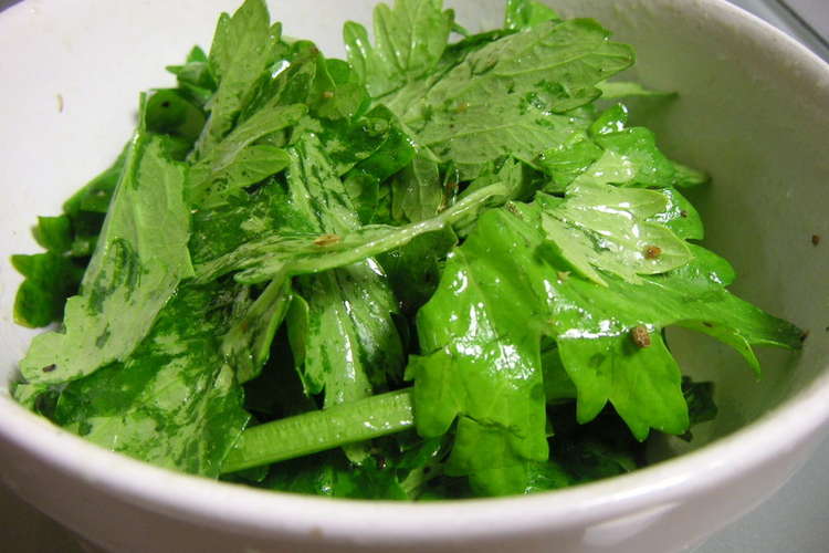 簡単 くせになる セロリのグリーンサラダ レシピ 作り方 By Kei Co クックパッド 簡単おいしいみんなのレシピが371万品