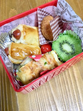 中学生女子ウィンナーパイ弁当 ケークサレ