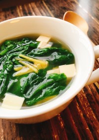 簡単☆たっぷりレタスと豆腐のスープ