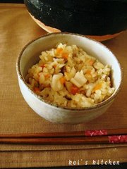 土鍋でご飯♪中華風炊き込みご飯の写真