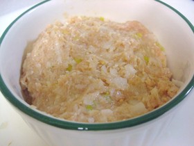 お鍋に(´▽`♥)簡単鶏れんこん団子