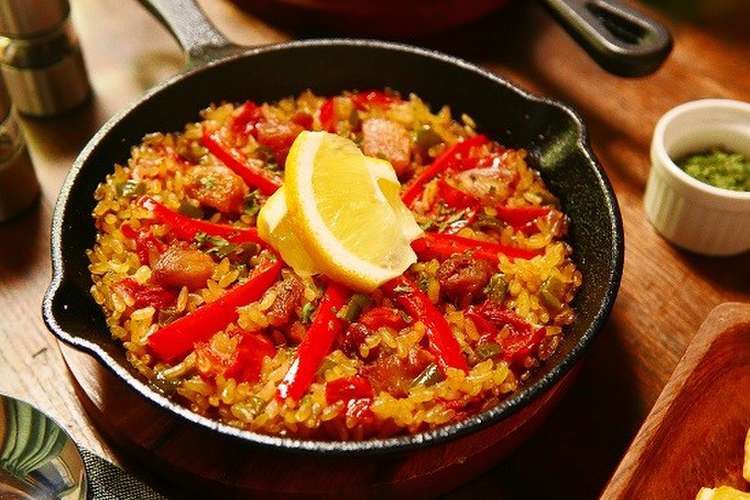 スキレットで作る バレンシア風パエリア レシピ 作り方 By Nob クックパッド 簡単おいしいみんなのレシピが352万品