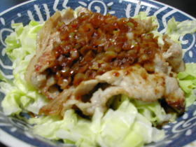 ごはんがすすむ!*キャべ豚ねぎソース*