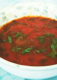 セロリの葉とトマトジュースのスープ