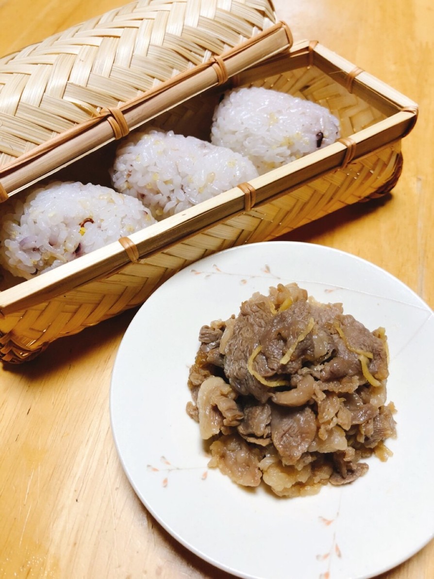 酢飯でさっぱり✨牛肉のしぐれ煮おにぎりの画像