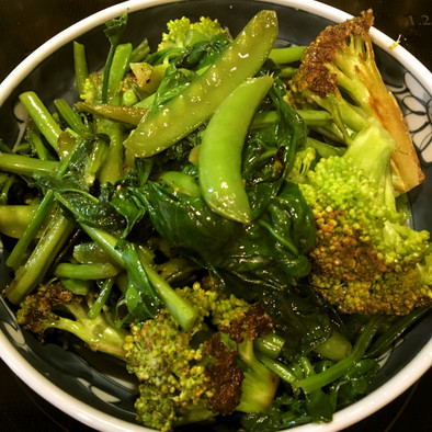 超簡単☆緑の野菜のオイル蒸しの写真