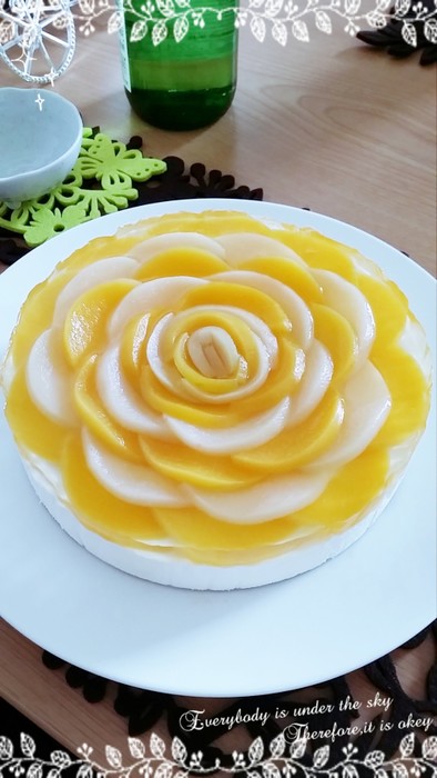 桃缶で❤️桃薔薇レアチーズケーキの写真