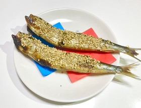 胡麻ダレかげ丸干しいわし
