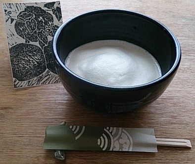 山の芋と豆乳の冷やし蕎麦“霧芋そば”の写真