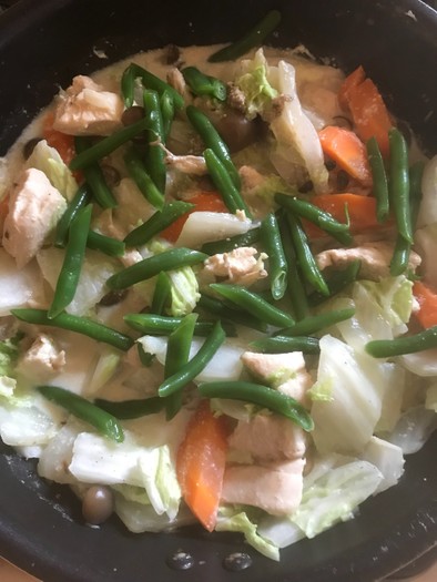 白菜と鶏胸肉の濃厚出汁×豆乳クリーム煮の写真